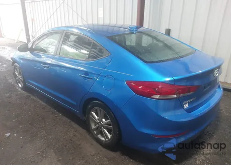 2017 Hyundai Elantra Value Edition z USA, uszkodzony, nr VIN KMHD84LF3HU363149
